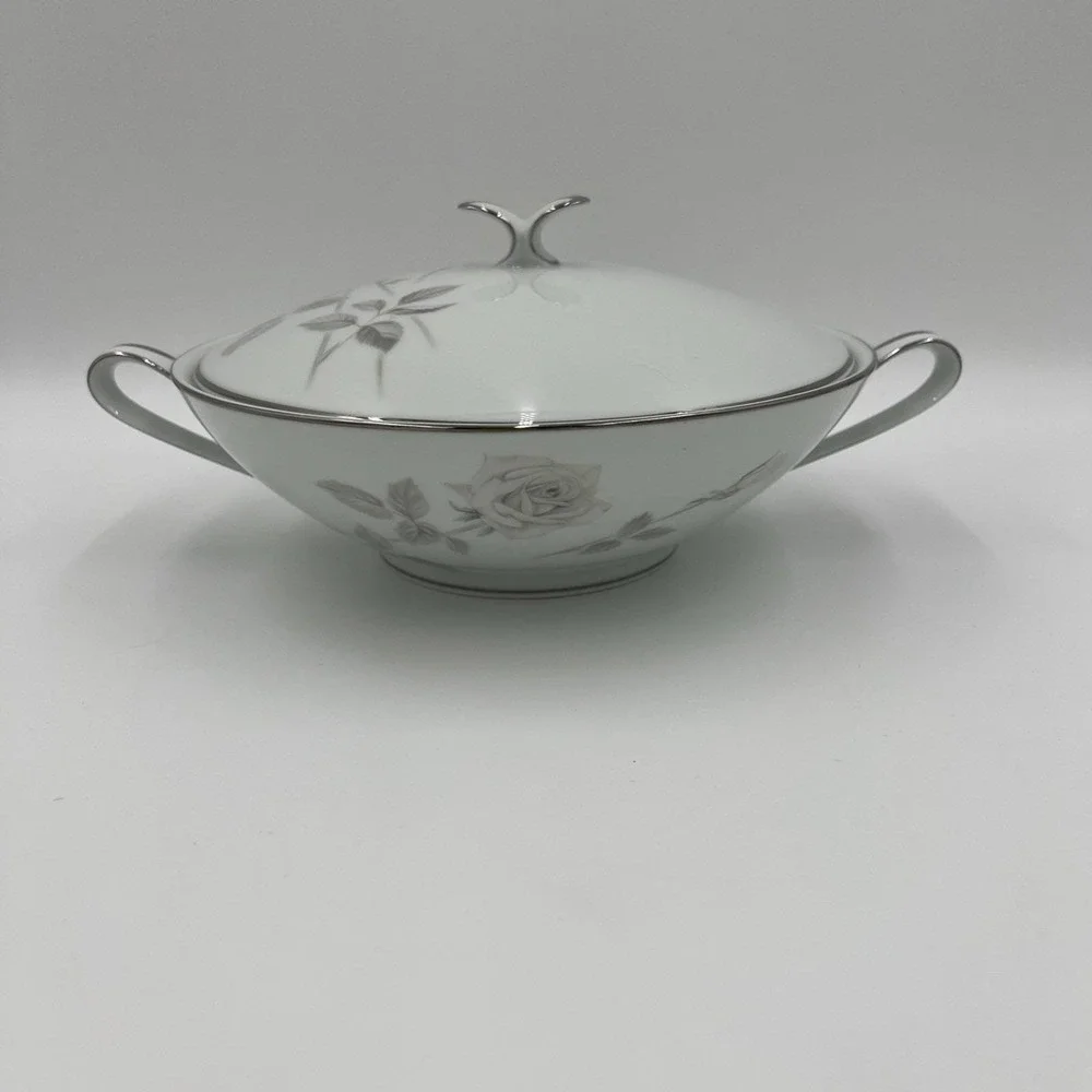 Noritake Melrose 6002 Round Covered Vegetable Bowl Gray Rose Platinum Trim Japan
